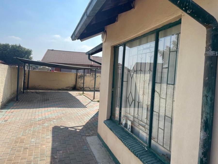 2 Bedroom Property for Sale in Boitekong Ext 1 North West